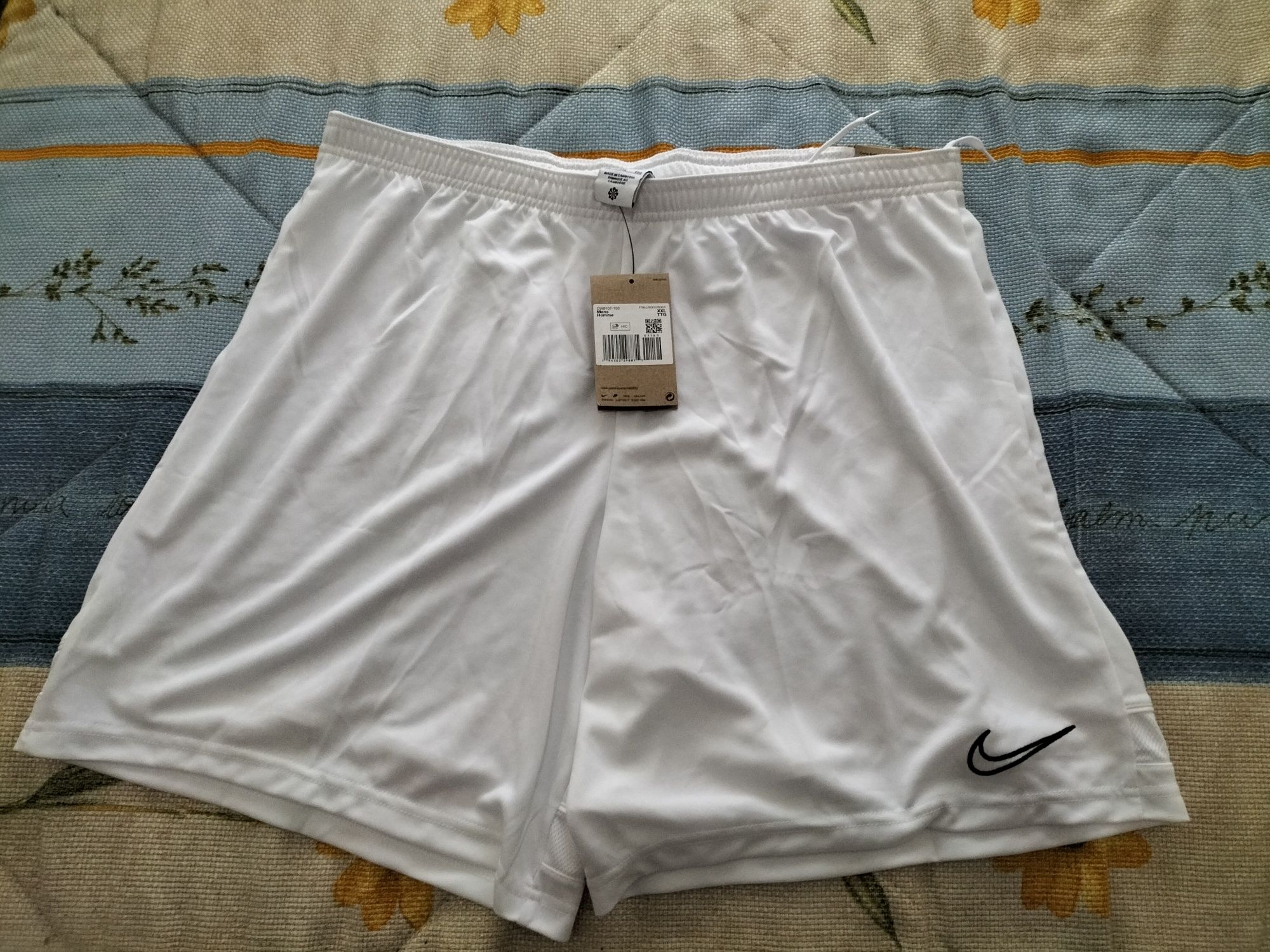 Calções homem tamanho XXL Nike novos