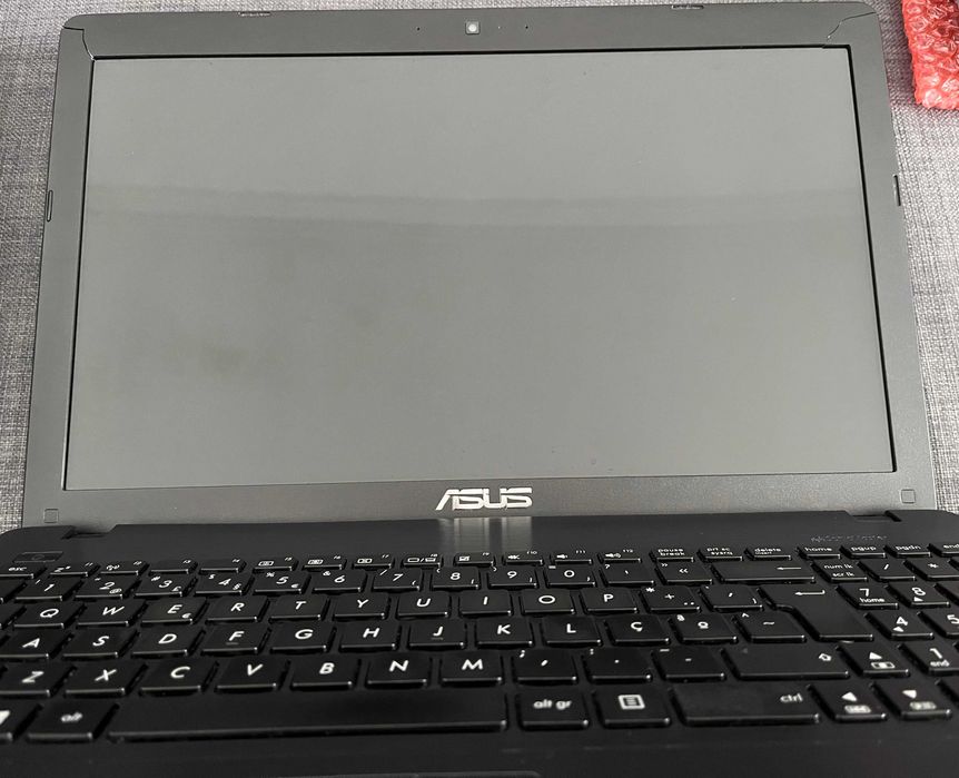 Portátil ASUS X552M