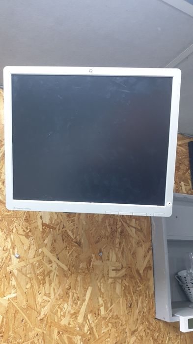 Monitor Lcd com suporte