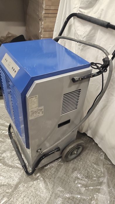 Осушувач повітря 30 до 158 л. на добу, вологопоглинач теплова гармата