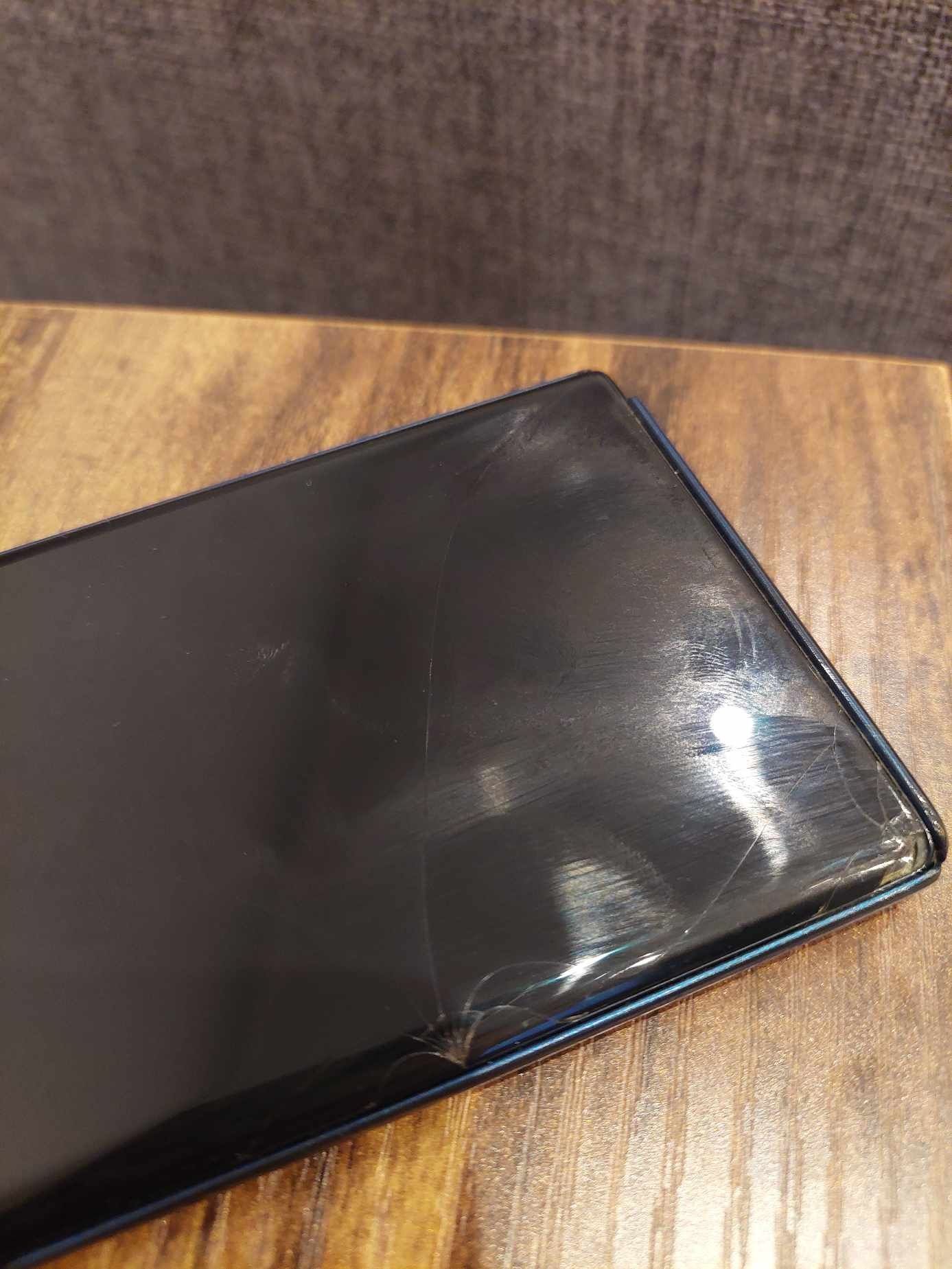 Samsung Galaxy Note 10+ 12gb/ 256gb lekko zbita szyba wyswietlacza