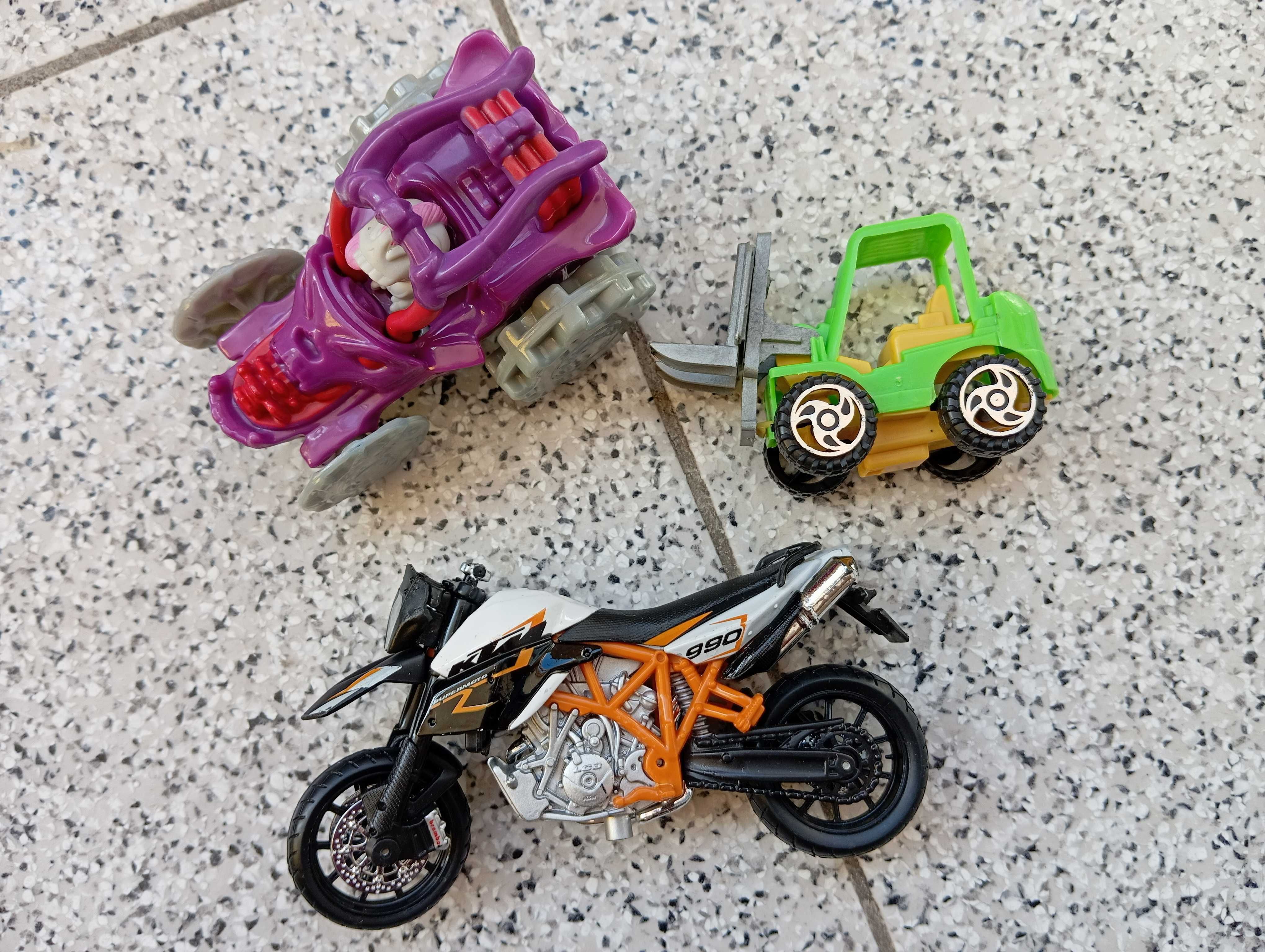 Diversos brinquedos várias coleções