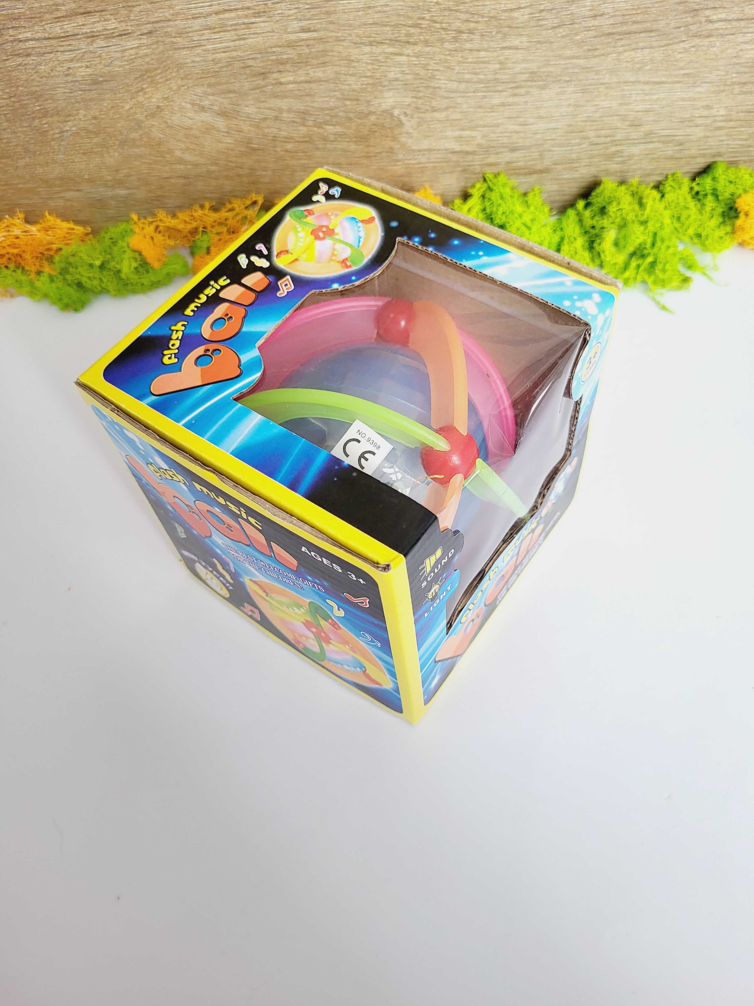 Święcąca muzyczna bączek kula Flash music ball dźwięk światło 3+
