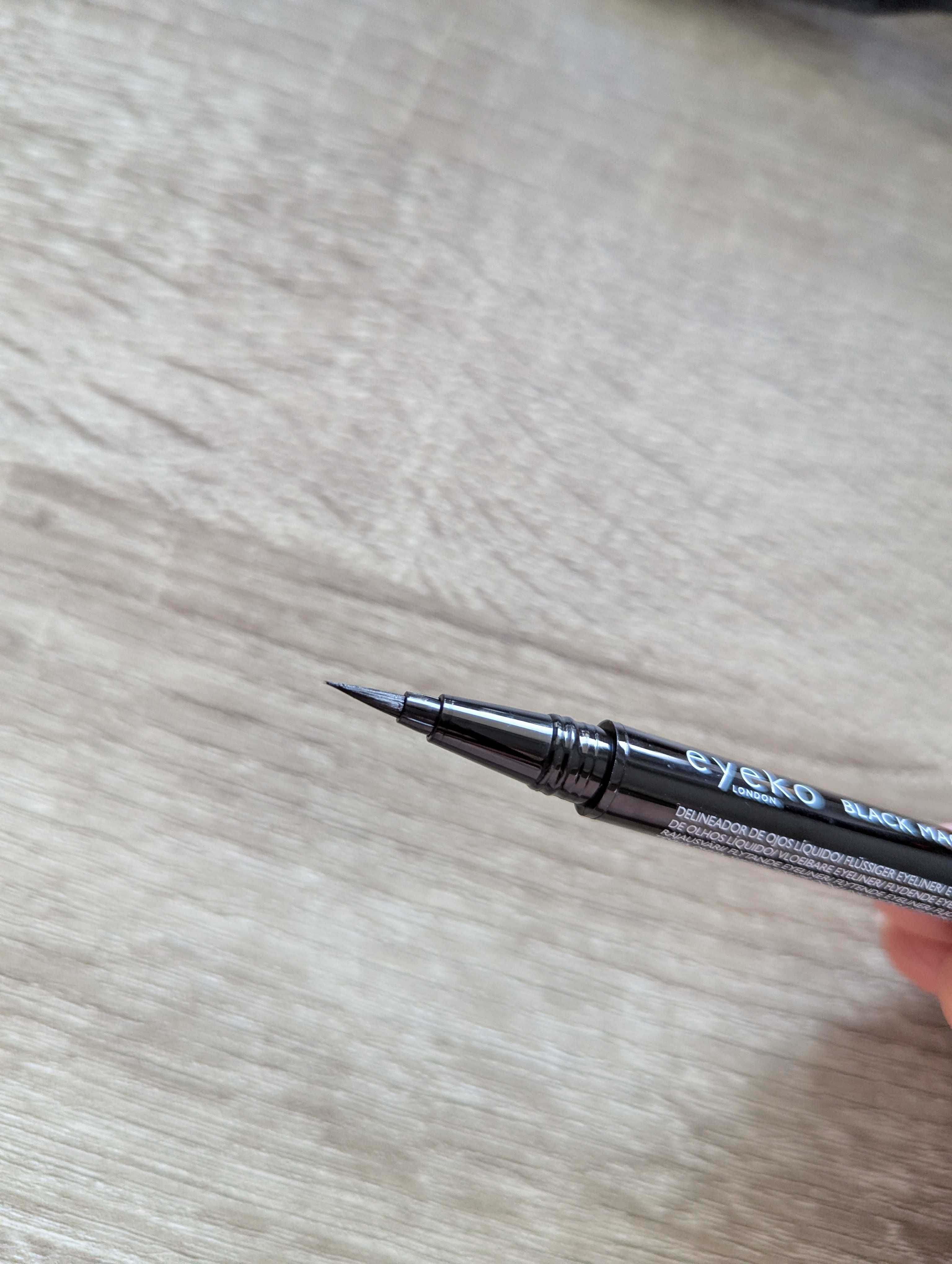 Eyeko Black Magic Liquid Eyeliner black czarny 0.3 ml