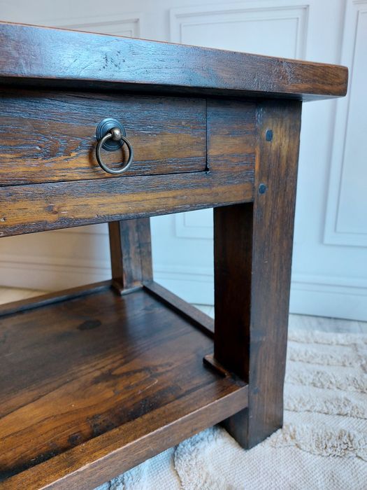 Rustykalny stolik kawowy / nocny z szufladą