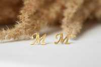 Kolczyki - Gold M Char - złote literka M