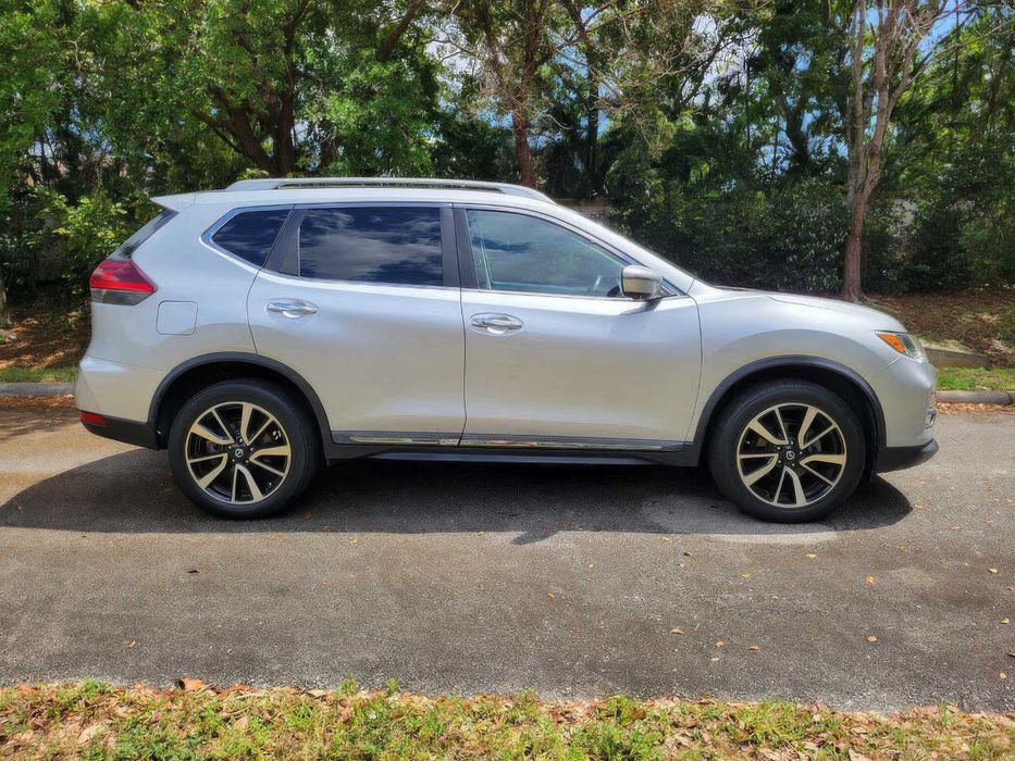 Nissan Rogue SL      2019