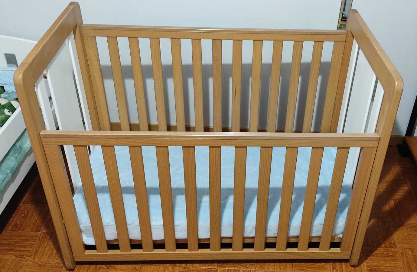 Berço de bebe com colchão marca Trama