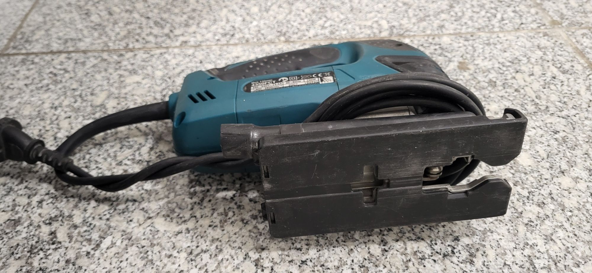 MAKITA Wyrzynarka elektryczna 720W 4350FCT