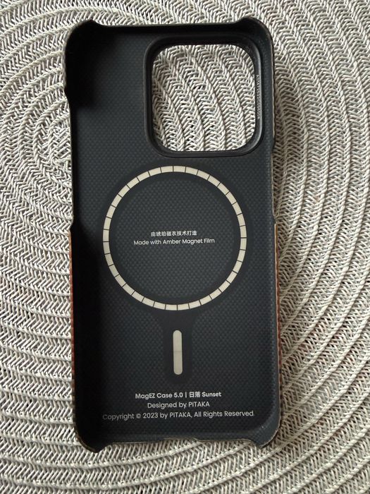 Продам чохол PITAKA на Iphone 15 pro, Sunset