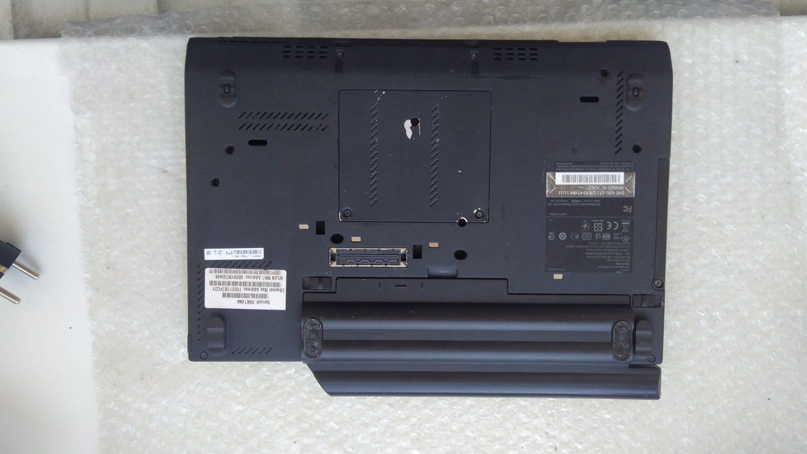 Продам ноутбук Lenovo ThinkPad x220 с двумя батареями