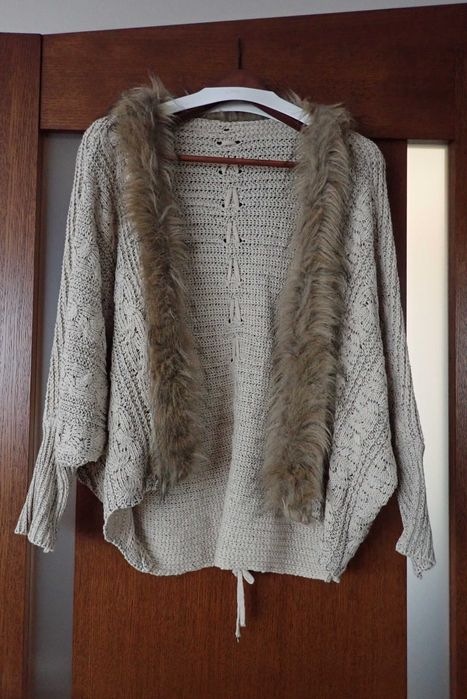Sweter kardigan z futerkiem