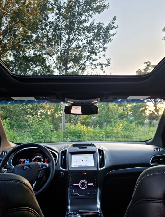 Bardzo ładny Ford Edge ST