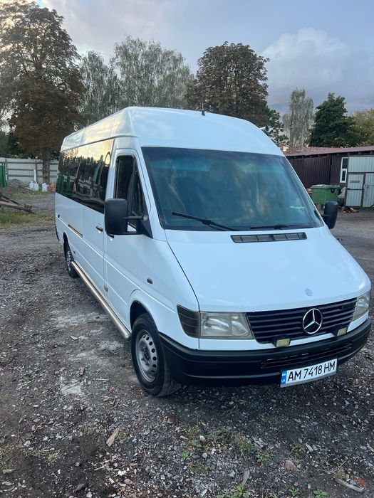 Mercedes Benz sprinter