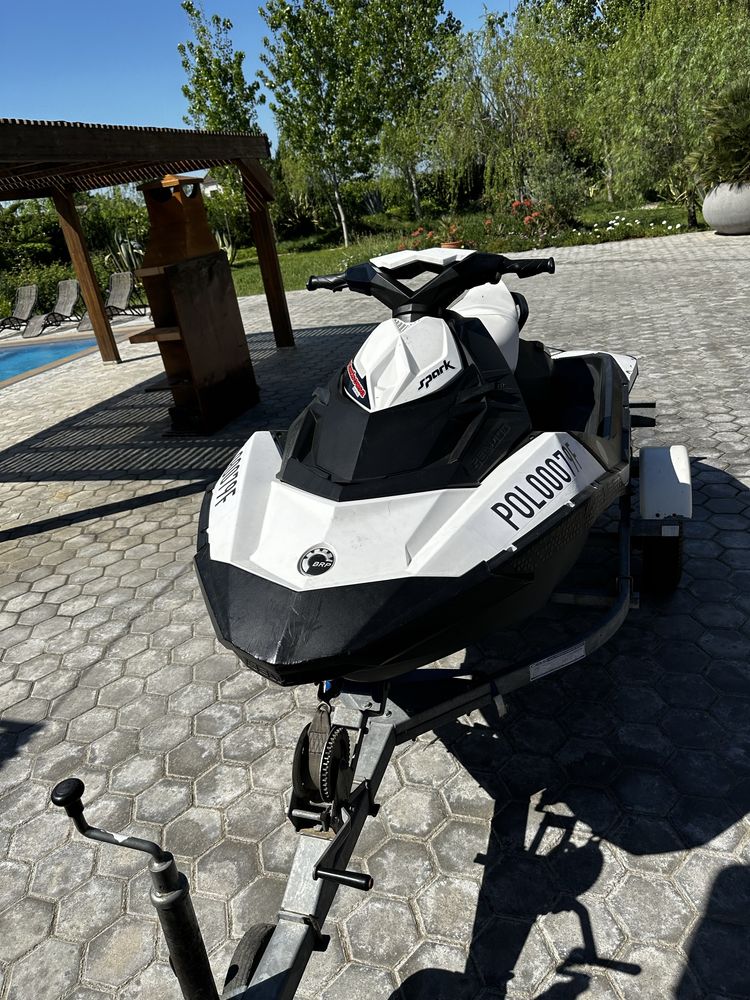 moto de agua Seadoo spark