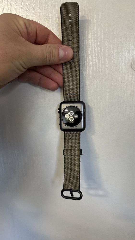 Продам Apple Watch 2 42mm