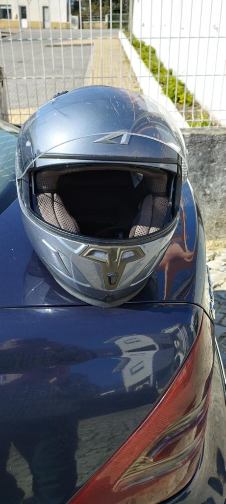 Capacete modular