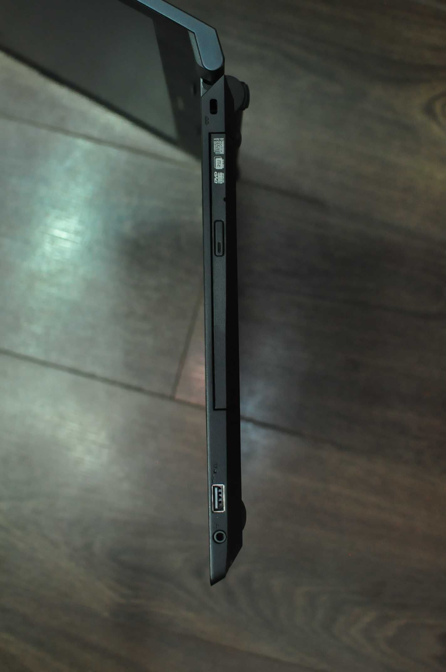 Игровой ноутбук Lenovo B50 (Core i3 /8Gb/SSD/video-2Gb)