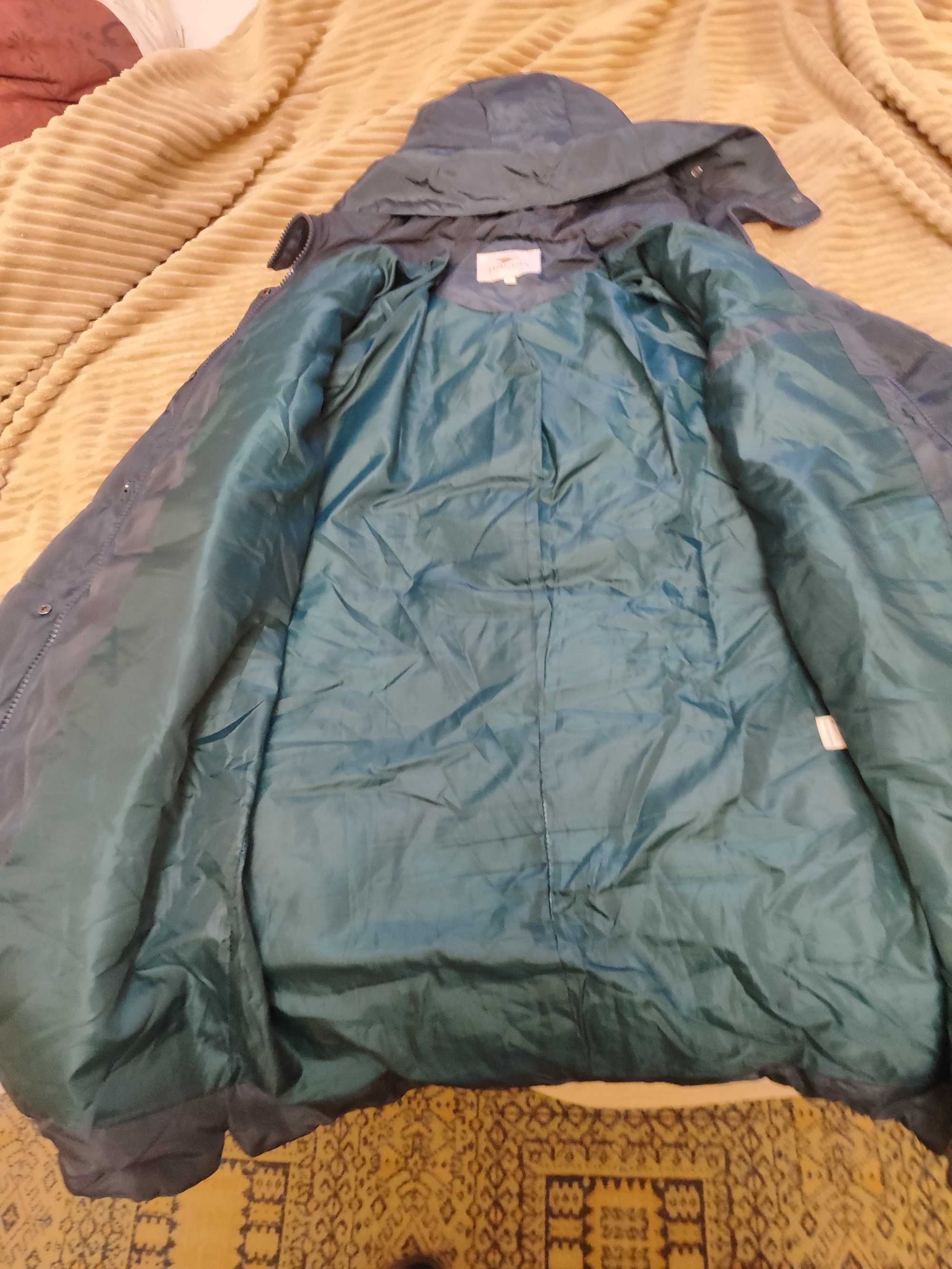 Женское пальто на синтепоне Size XL.
