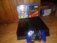 PlayStation 4 + comando + 2 jogos