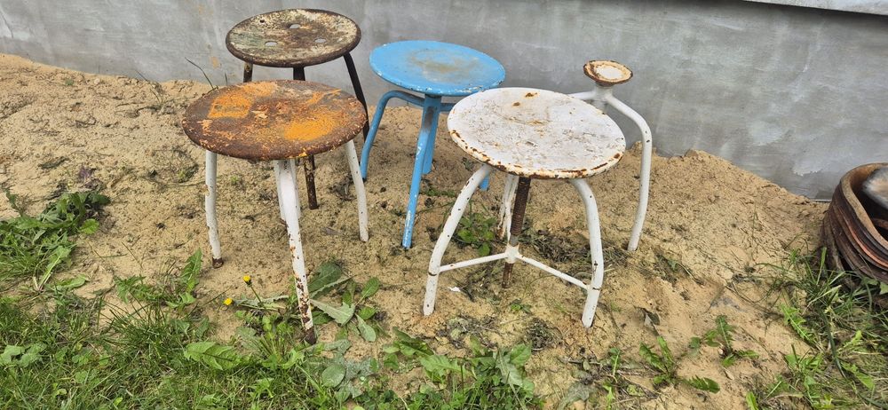 Stare krzesło stołek lekarskie obrotowe prl vintage loft retro