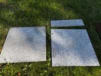 Płytki granitowe polerowane 30x30x1cm 210 sztuk + cokoły