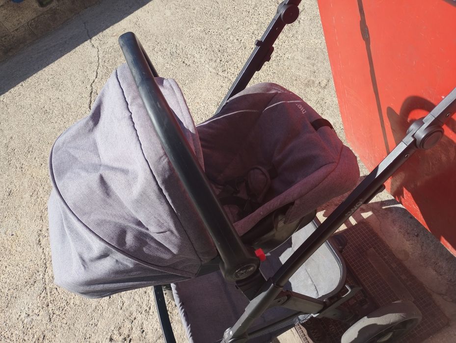 Carrinho de bebe a venda ,estou a vender porque o meu filho já não usa