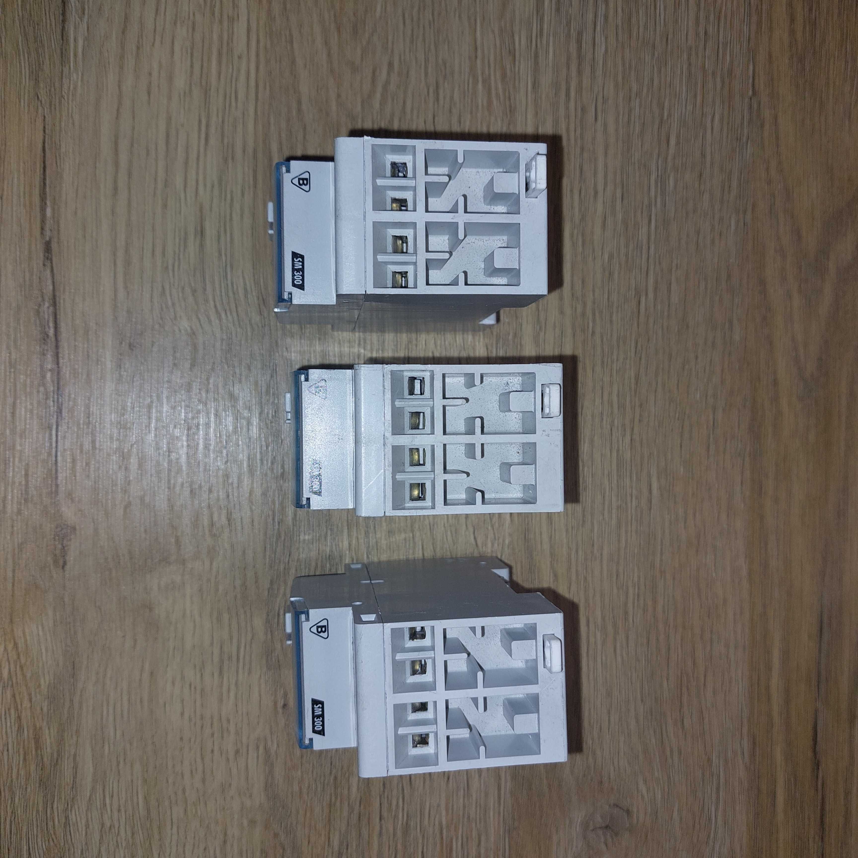 Stycznik modułowy Legrand SM 300 25A 4NO