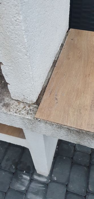 Grill ogrodowy uszkodzony