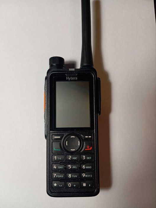 Hytera HP785 Uv (350-470) MHz