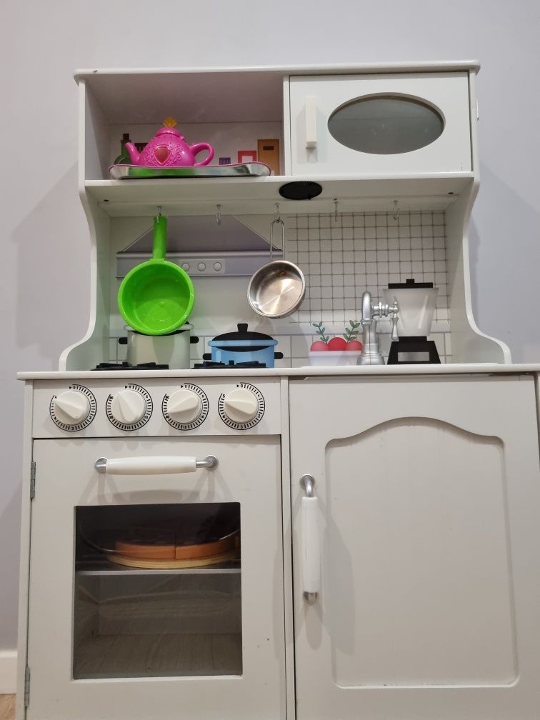 Używana zabawkowa kuchenka