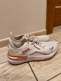 Продам жіночі кросівки Puma