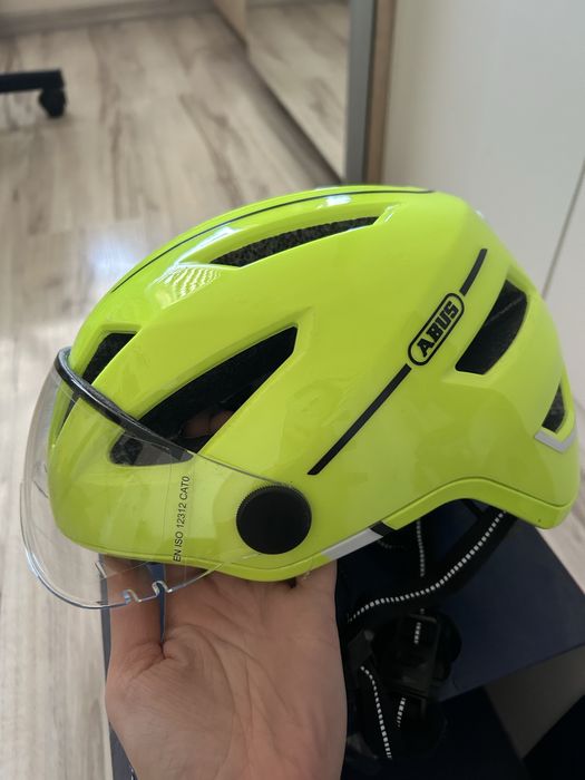 Kask rowerowy Abus Pedelec yellow 2.0 52-56 cm