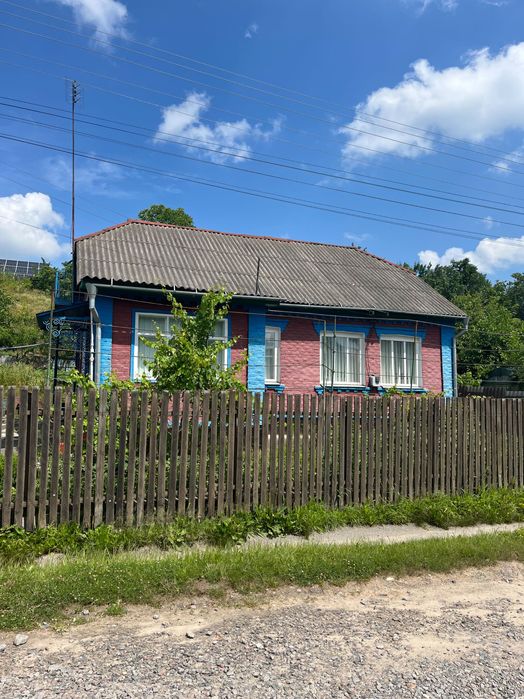 Будинок по вул. О. Вишні
