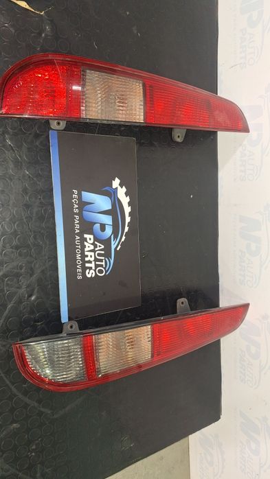 Farolins de stop traseiros Ford Focus sw de 2007