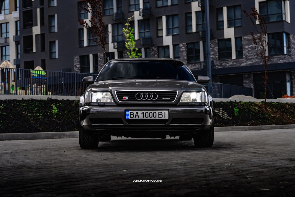 Audi S6 2.2 turbo quattro