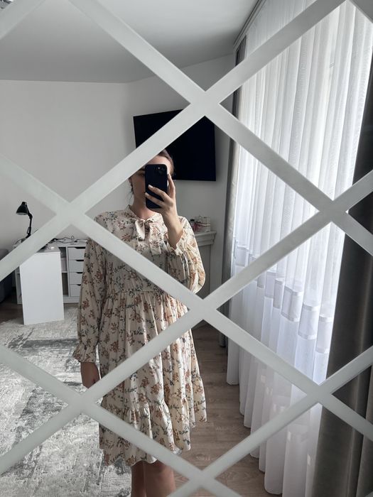 Продам сукню в квітковий принт