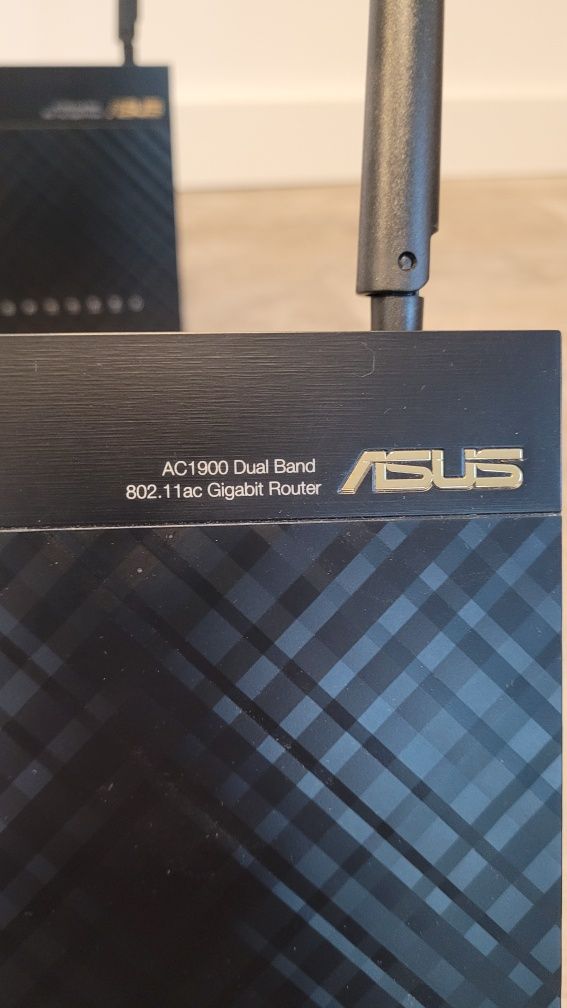 Zestaw routerów ASUS RT-AC68U V3 - 2 sztuki, AC1900, WiFi5, mesh