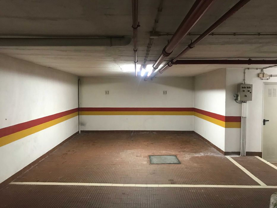 Arrendo lugar garagem