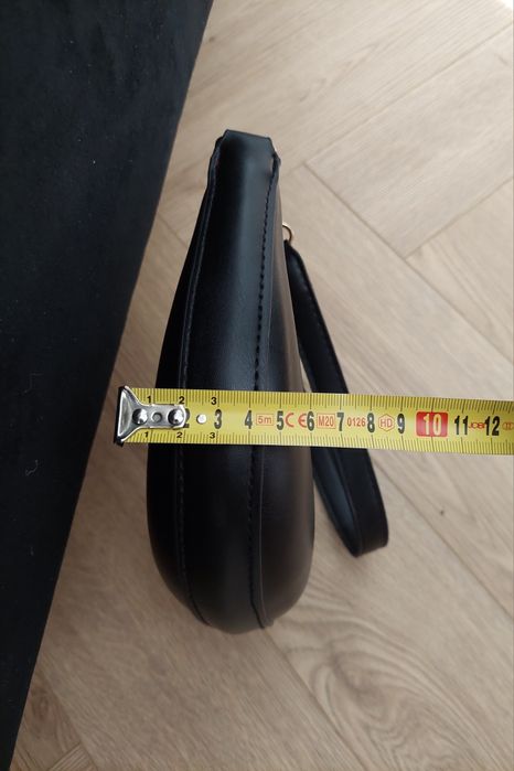 Czarna torebka na ramię nowa