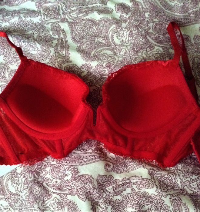 Lingerie vermelha Calvin Klein