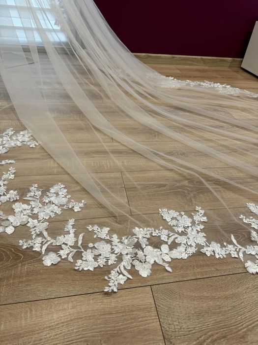 Welon z koronką 2,8m