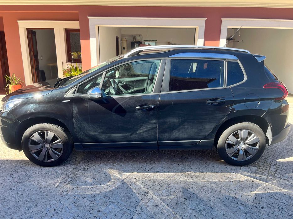 Peugeot 2008 PureTech Style — foto 4