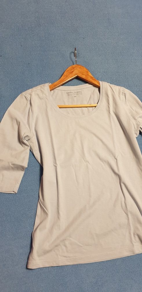 Bluzka rozm. M/L, rękaw 3/4, kolor blado niebieski