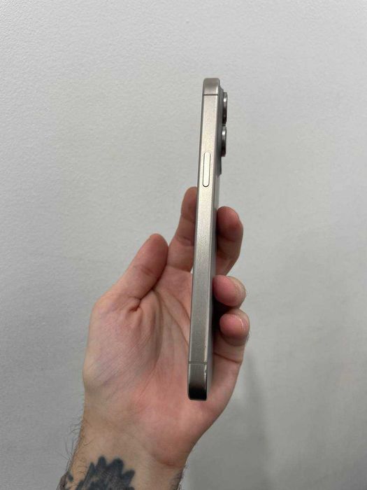 iPhone 15 Pro Max 256GB Natural Titanium 100% батарея KIBORG