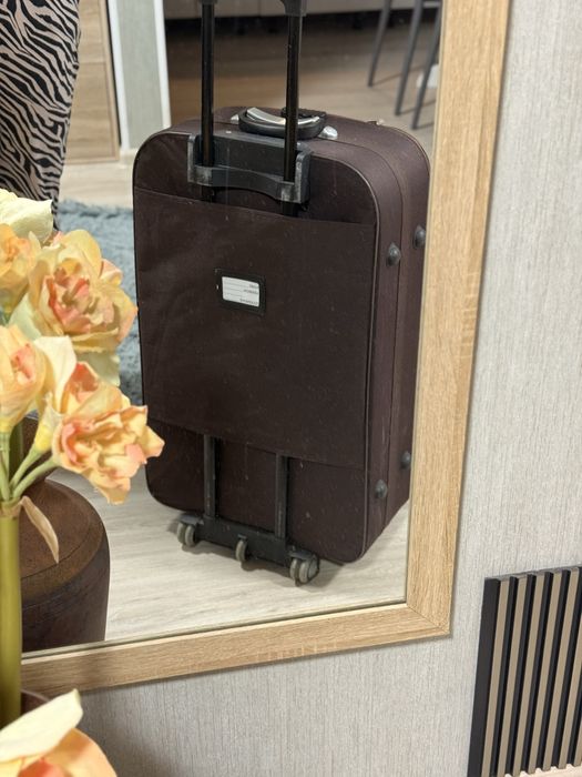 Велика валіза для подорожей, недорого