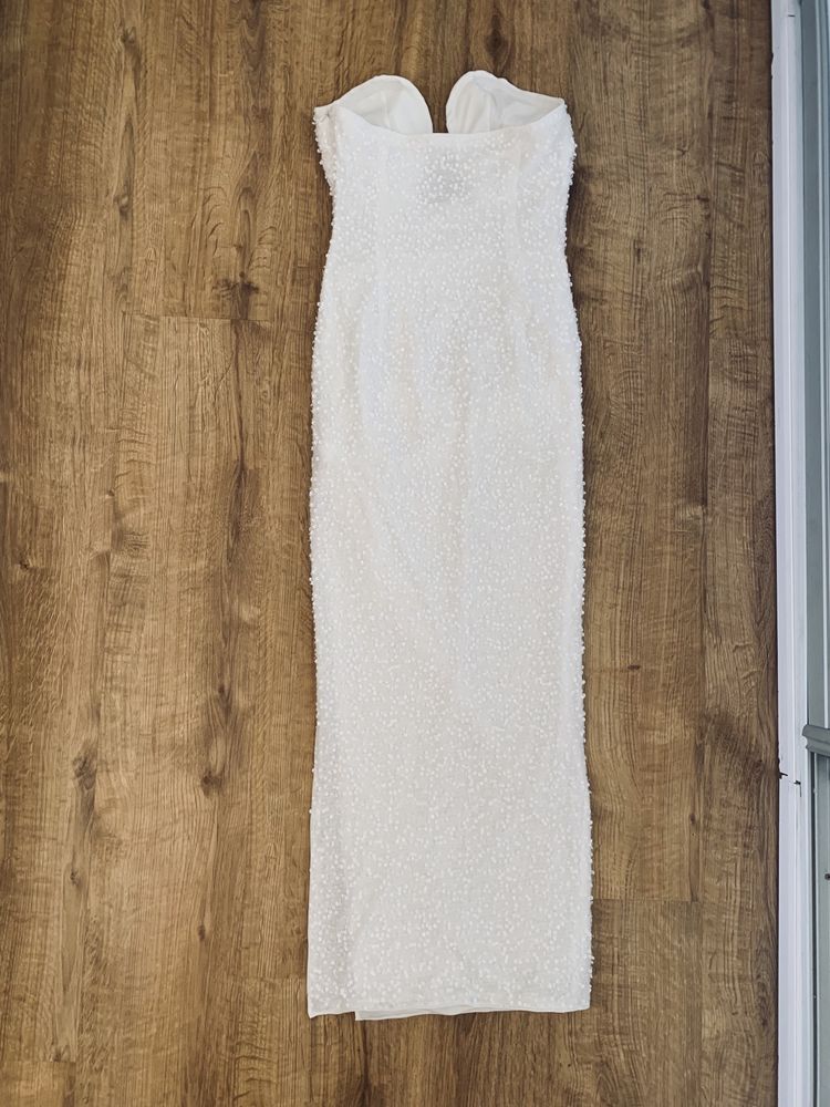 Biała długa gorsetowa sukienka rozcięcie