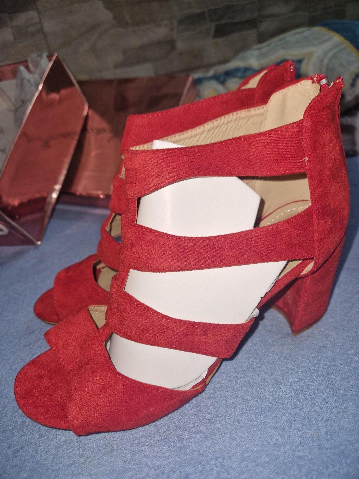 Sandalias camurça número 40