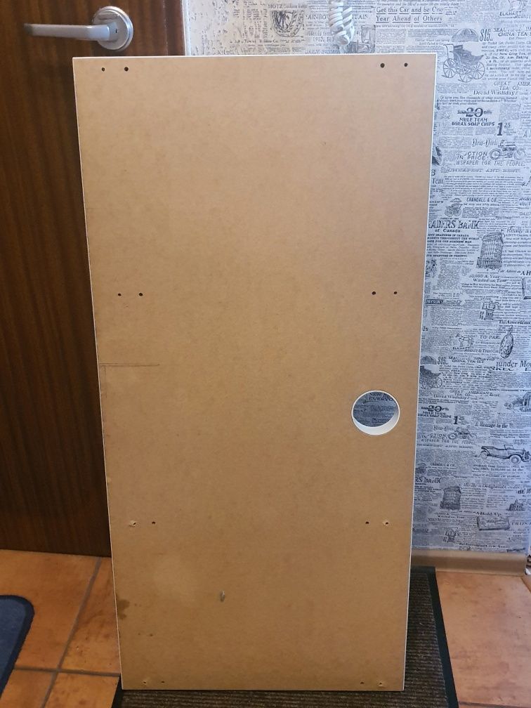 blat biały ikea 105 x 50 z przepustem na kable