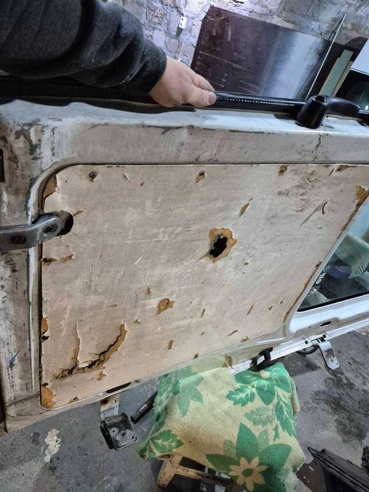 Рено мастер 2 задні двери распошонка опель мовано